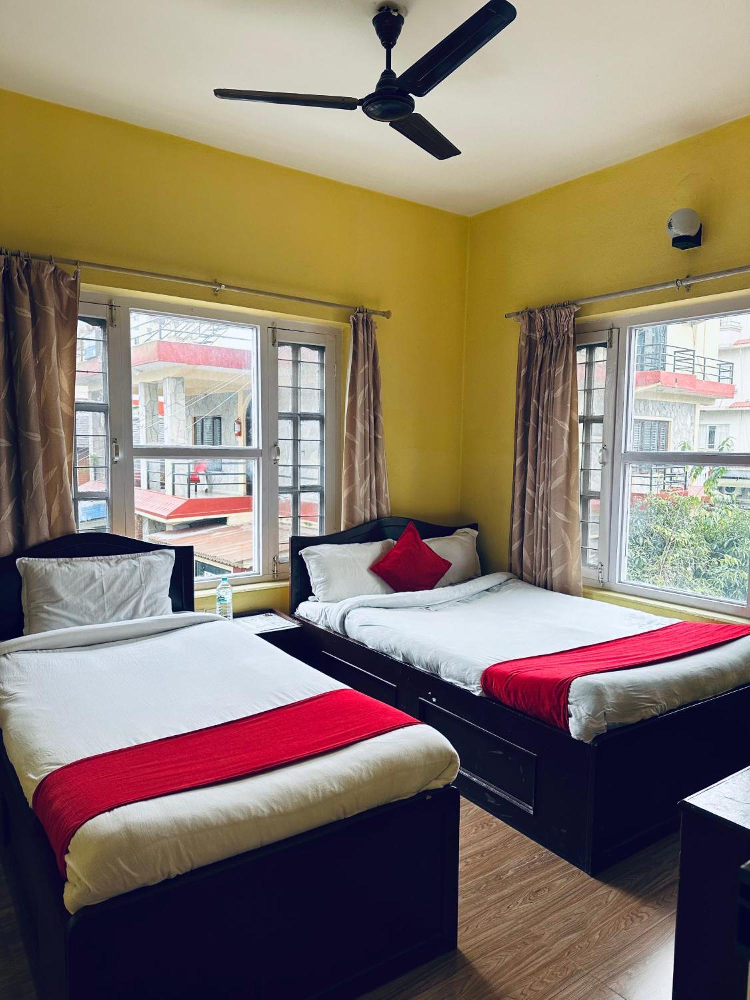 Hotel The Billabong Garden 포카라 외부 사진